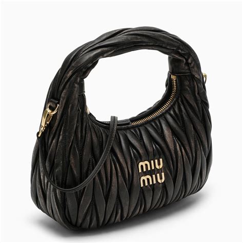 miumiu tasche